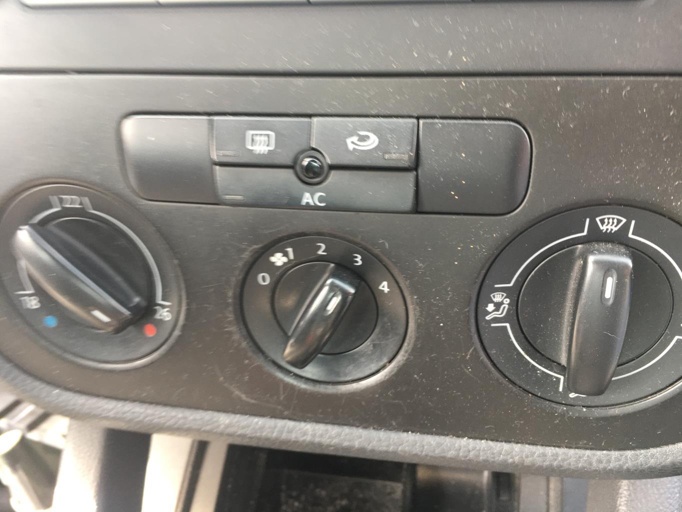 Commande chauffage VOLKSWAGEN JETTA 3 Diesel - 1