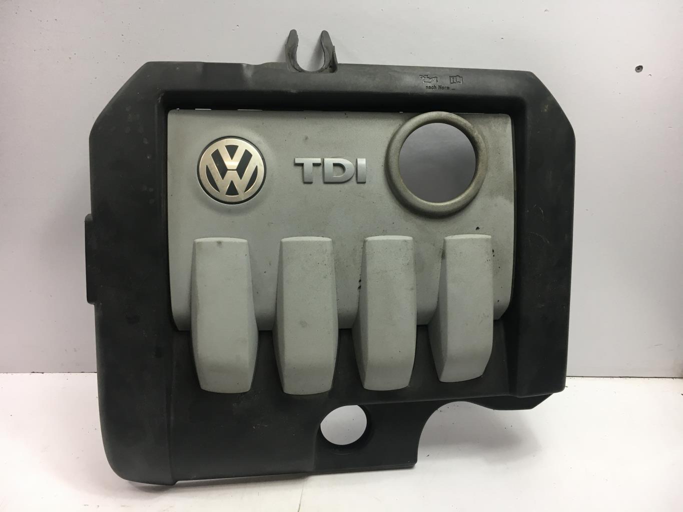 Cache moteur  VOLKSWAGEN JETTA 3 Diesel - 1