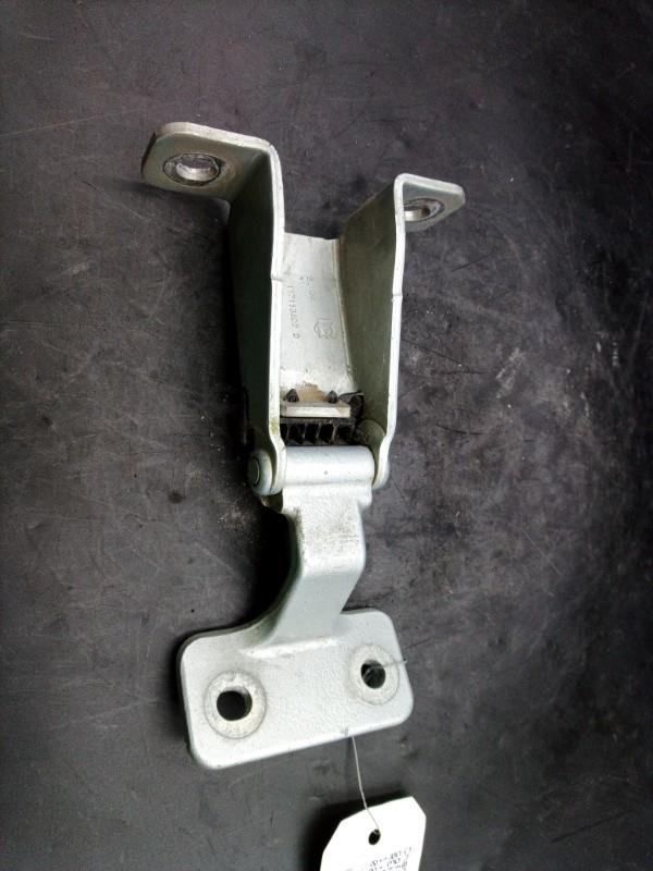 Cerniera porta bagagliaio destra RENAULT KANGOO 2 PHASE 1 Diésel - 1