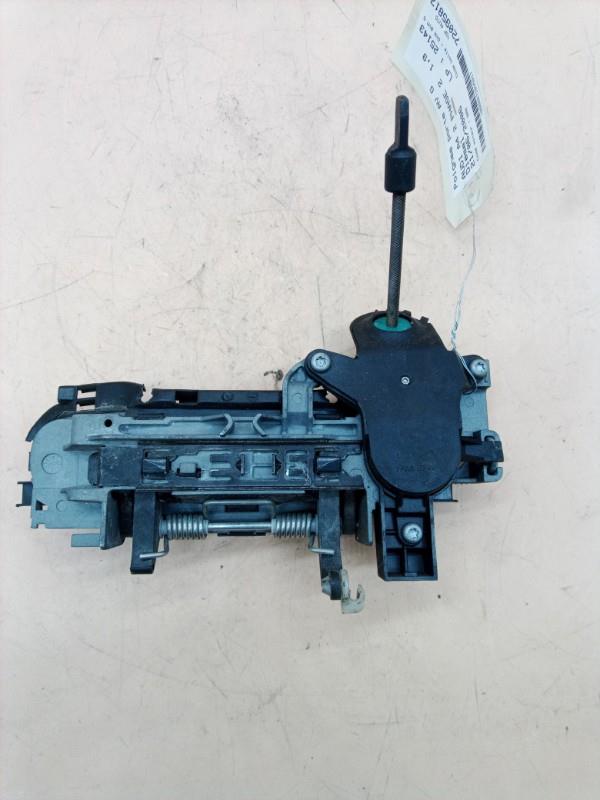 Maniglia portiera anteriore sinistra AUDI A4 2 PHASE 2 Diésel - 1