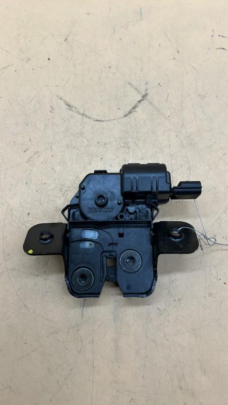 Serrure de hayon RENAULT CAPTUR 2 Diesel - 1