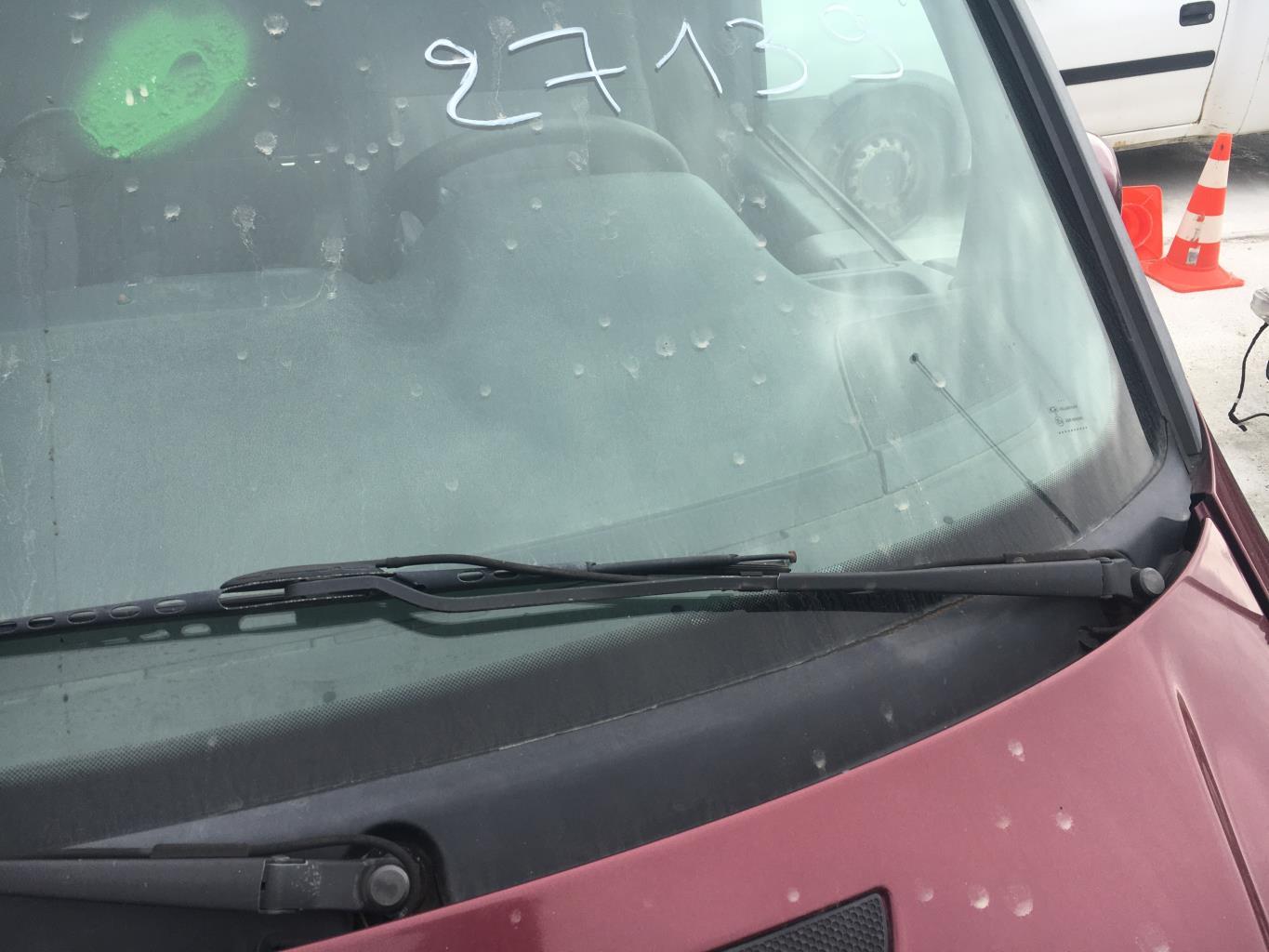 Braccio tergicristallo anteriore sinistro MERCEDES VITO 638 Diésel - 1