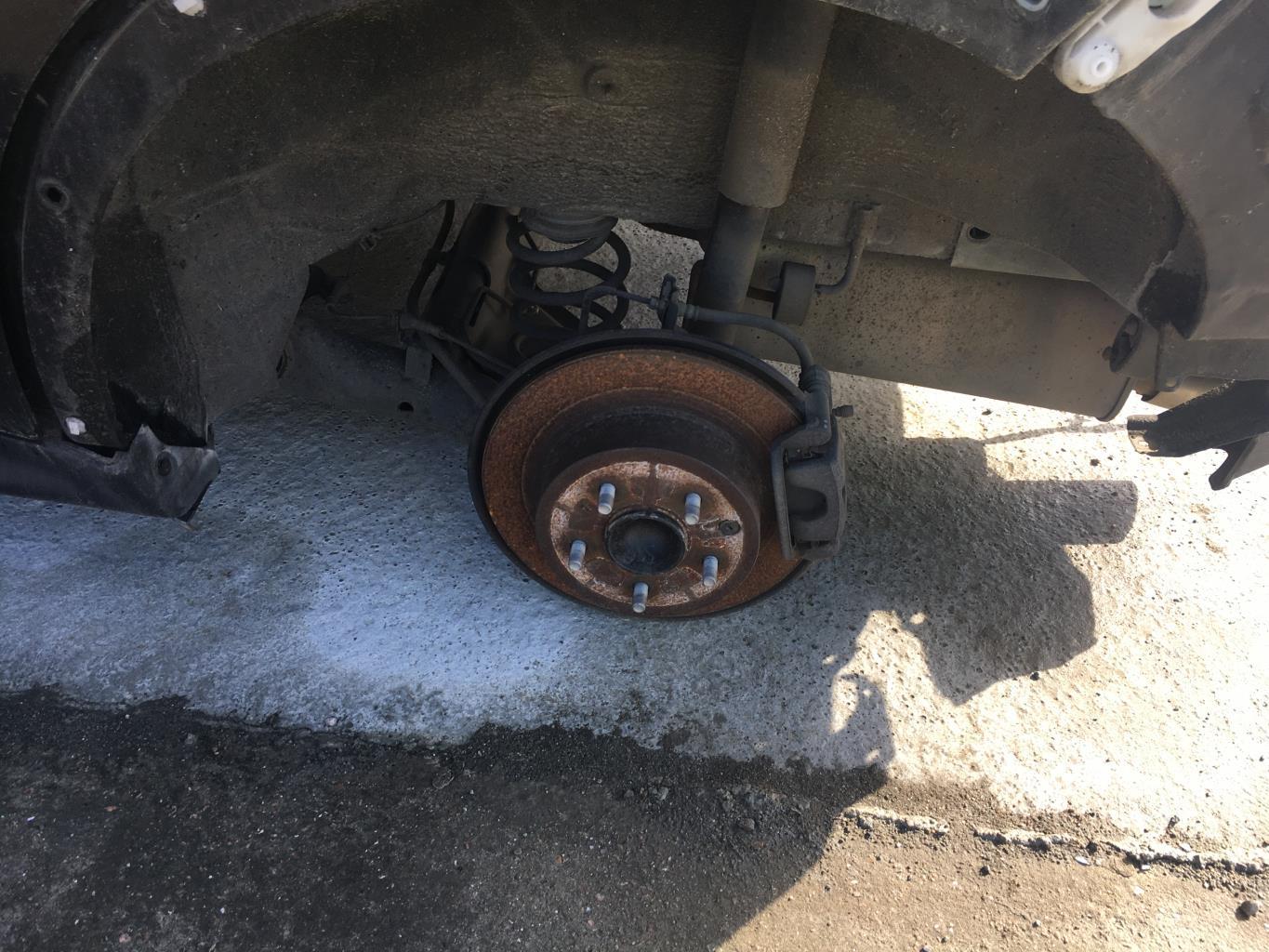 Pinza freni posteriore sinistra NISSAN JUKE 1 PHASE 1 Diésel - 1