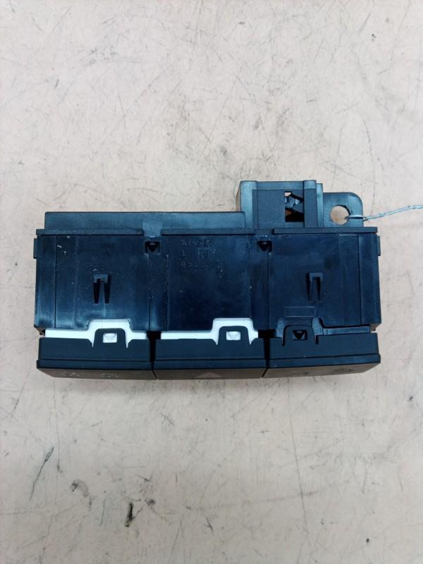 Bouton de warning OPEL MERIVA B PHASE 1 Diesel - 1