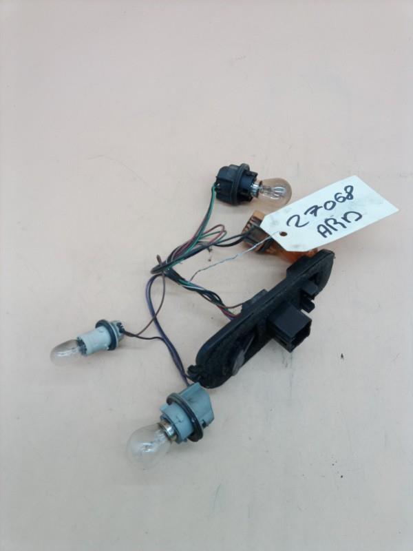 Base portalampade fanale posteriore destro FORD FIESTA 5 PHASE 2 Diésel - 1