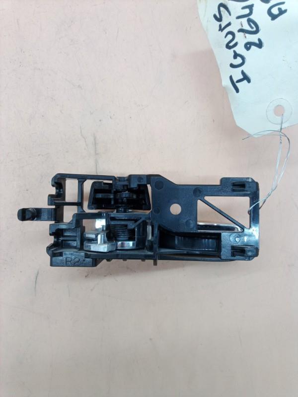 Maniglia interna posteriore destra SUZUKI IGNIS 3 Gasolina/Híbrido - 1