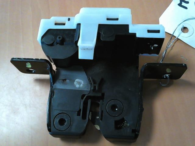 Serrure de coffre RENAULT MODUS PHASE 1 Diesel - 1