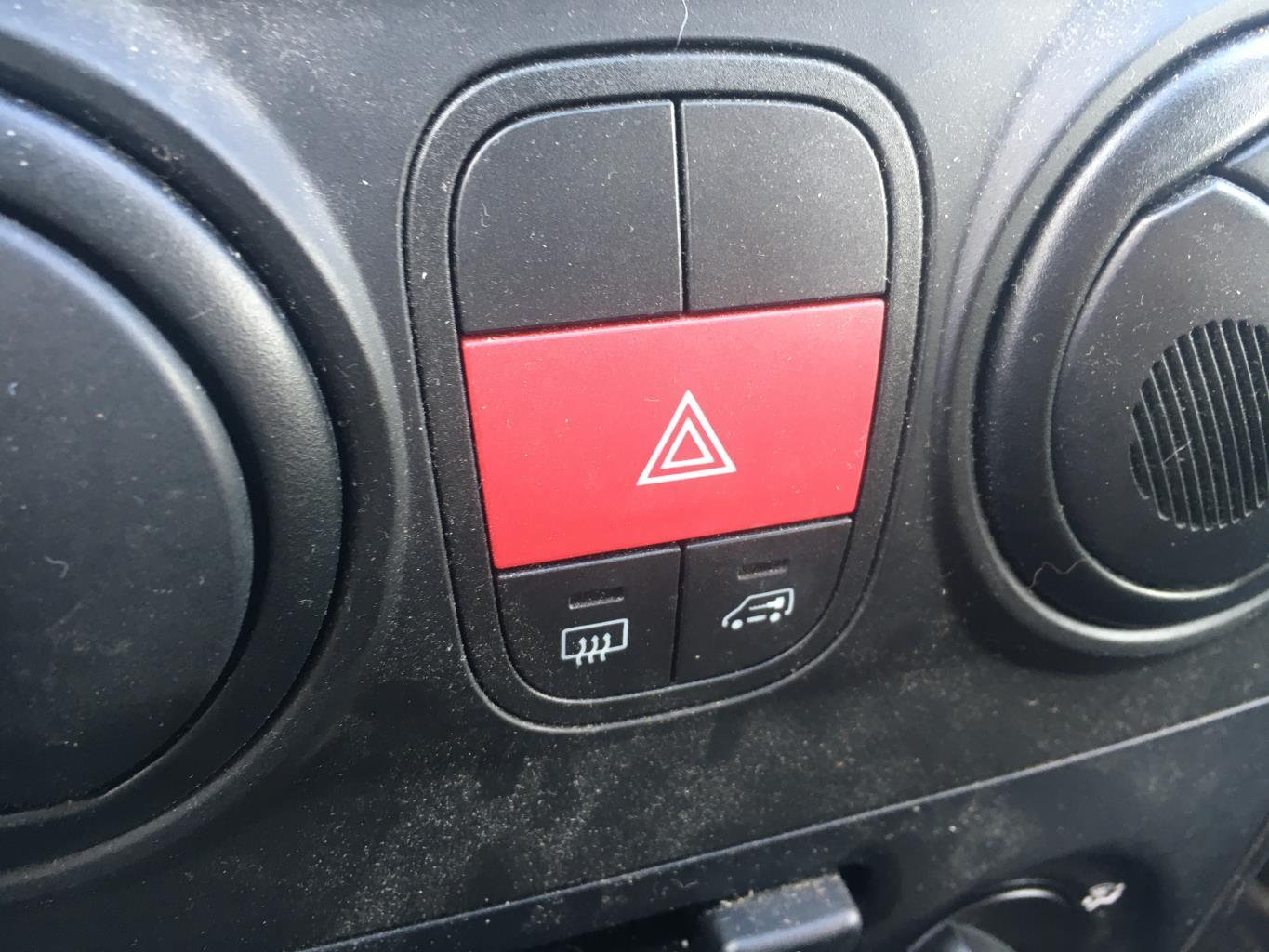Bouton de warning CITROEN NEMO Diesel - 1