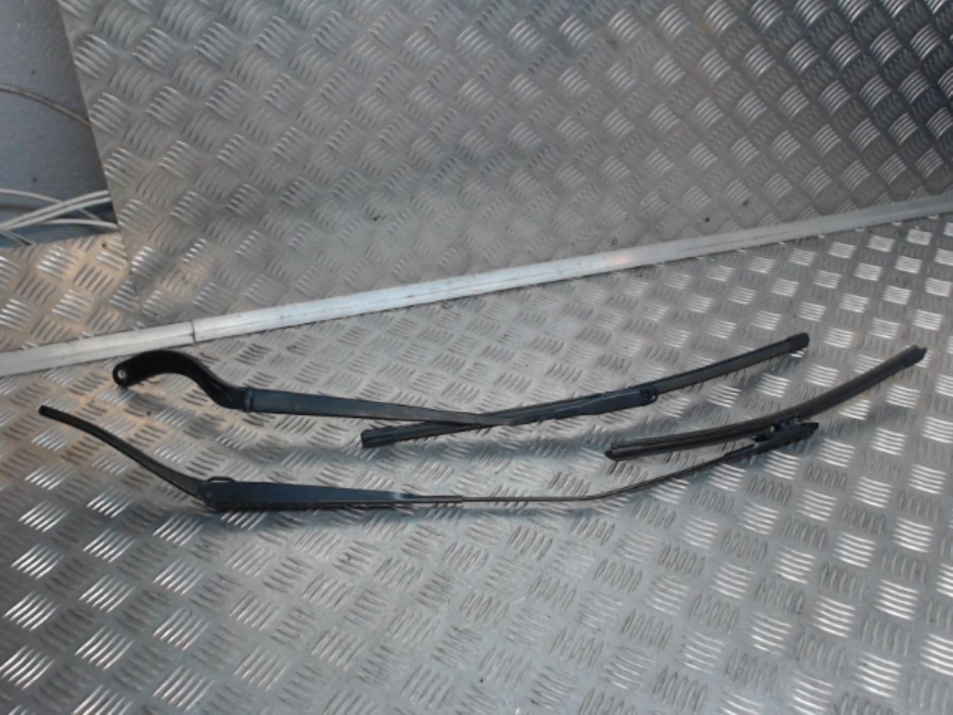 Braccio tergicristallo anteriore ALFA ROMEO MITO PHASE 1 Diésel - 1