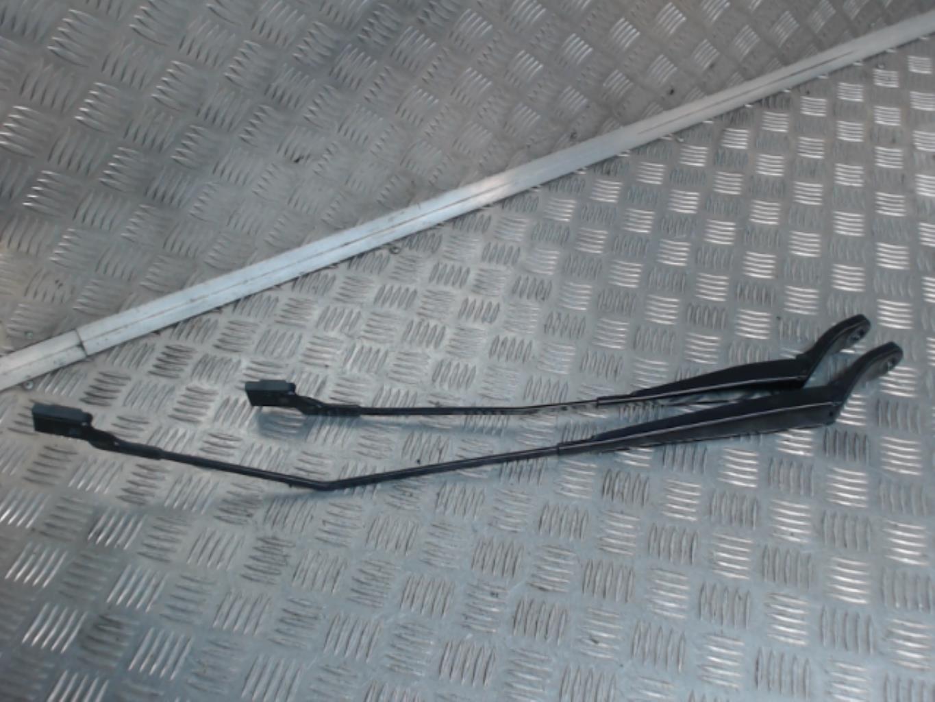 Braccio tergicristallo anteriore PEUGEOT 2008 1 PHASE 1 Gasolina - 1