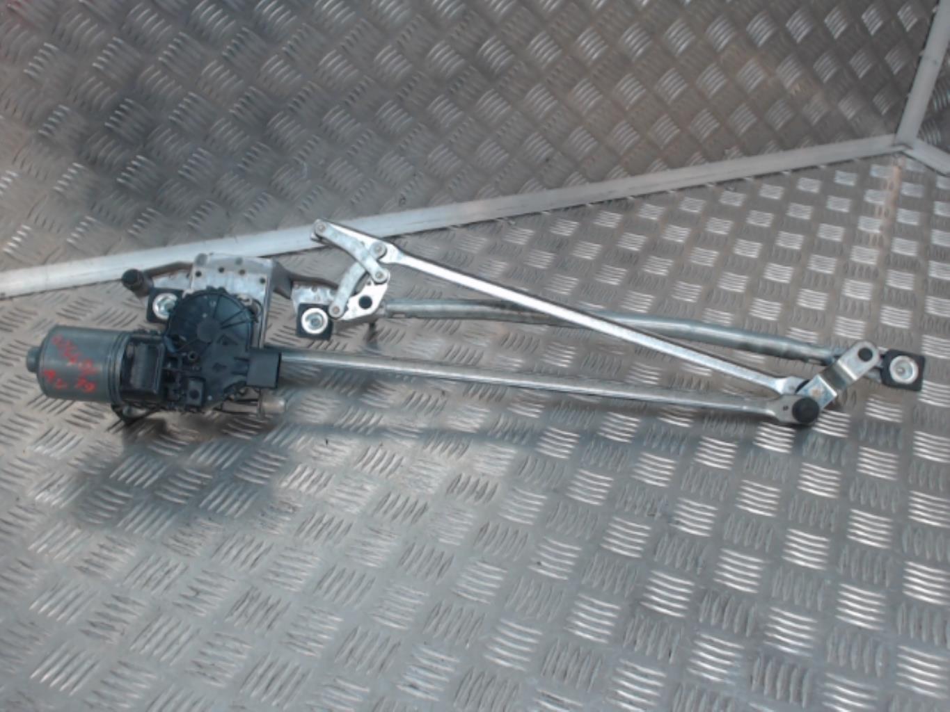 Motore tergicristallo anteriore sinistro FORD C-MAX 1 PHASE 1 Diésel - 1