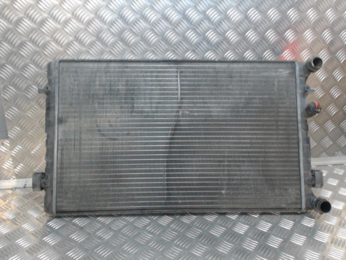 Radiateur eau VOLKSWAGEN GOLF 4 Diesel - 1