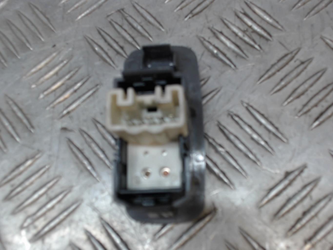 Interruttore lavacristalli posteriore sinistro TOYOTA RAV4 2 PHASE 1 Gasolina - 1