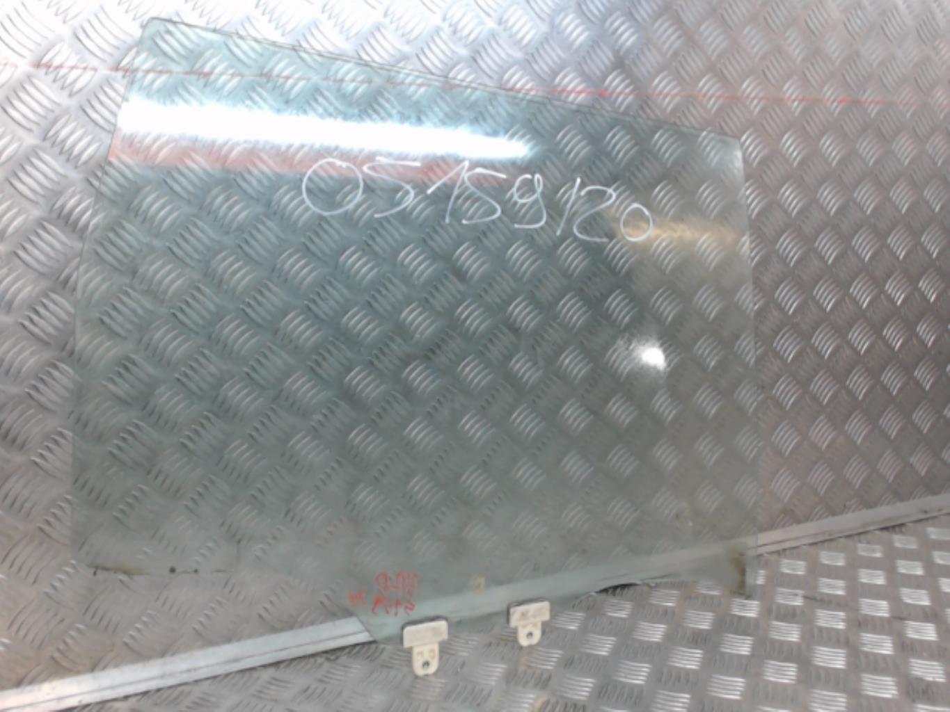 Vetro posteriore destro NISSAN X-TRAIL 1 PHASE 1  - 1