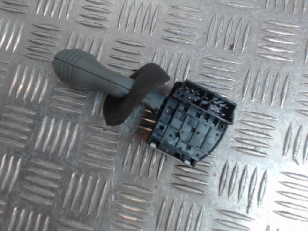 Commodo d'essuie glaces RENAULT TWINGO 1 PHASE 3 Essence - 1