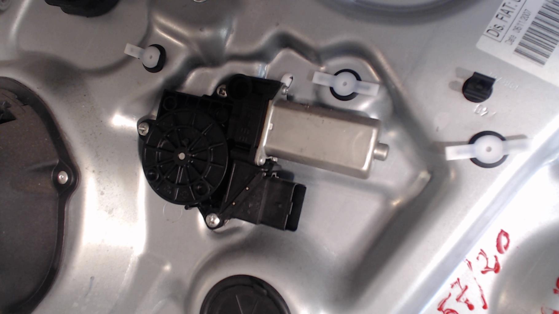 Alzacristalli elettrico posteriore destro FIAT CROMA 2 PHASE 1 BREAK Diésel - 1