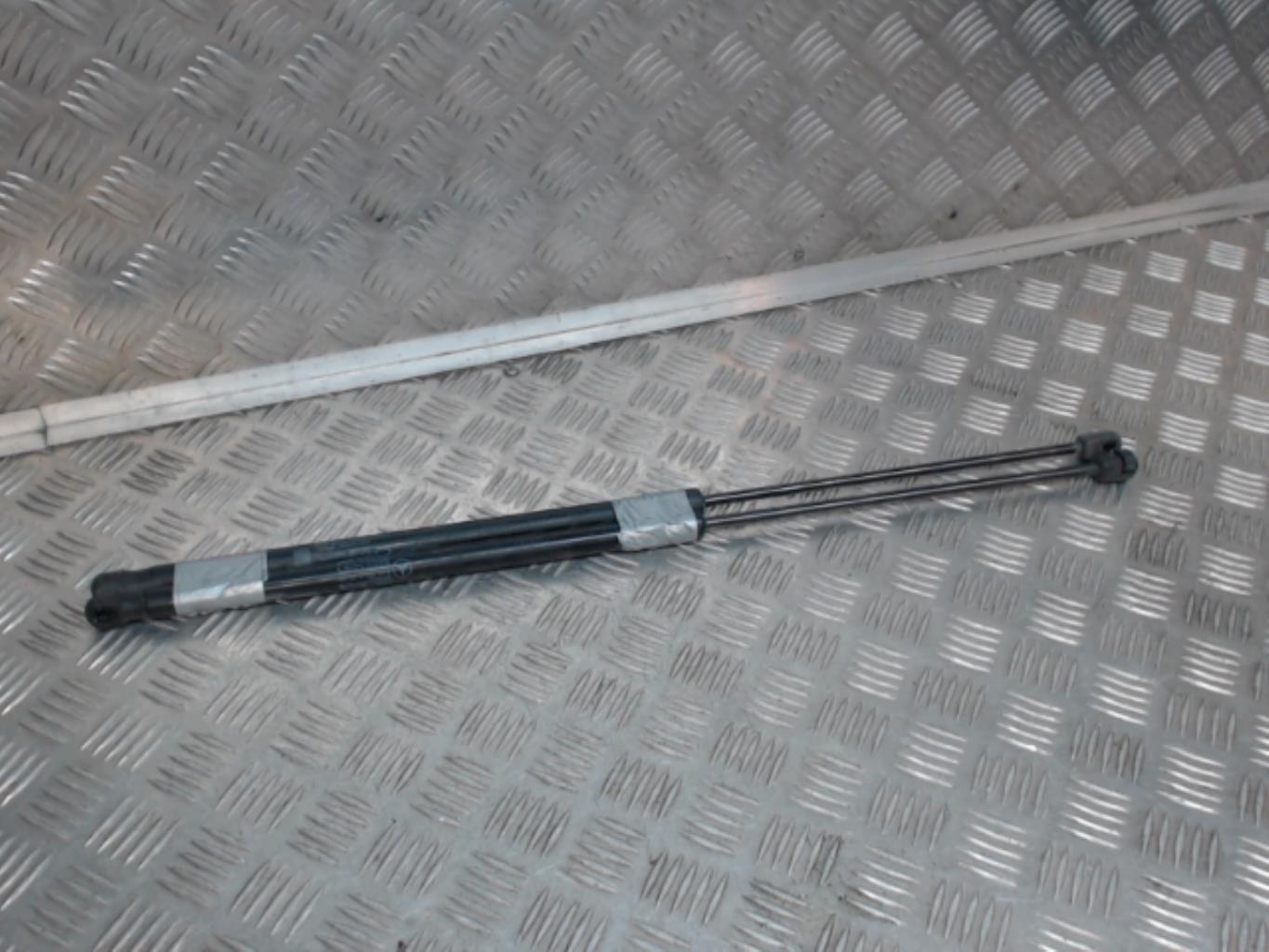 Molla a gas cofano MERCEDES CLASSE C 204 PHASE 1 Diésel - 1