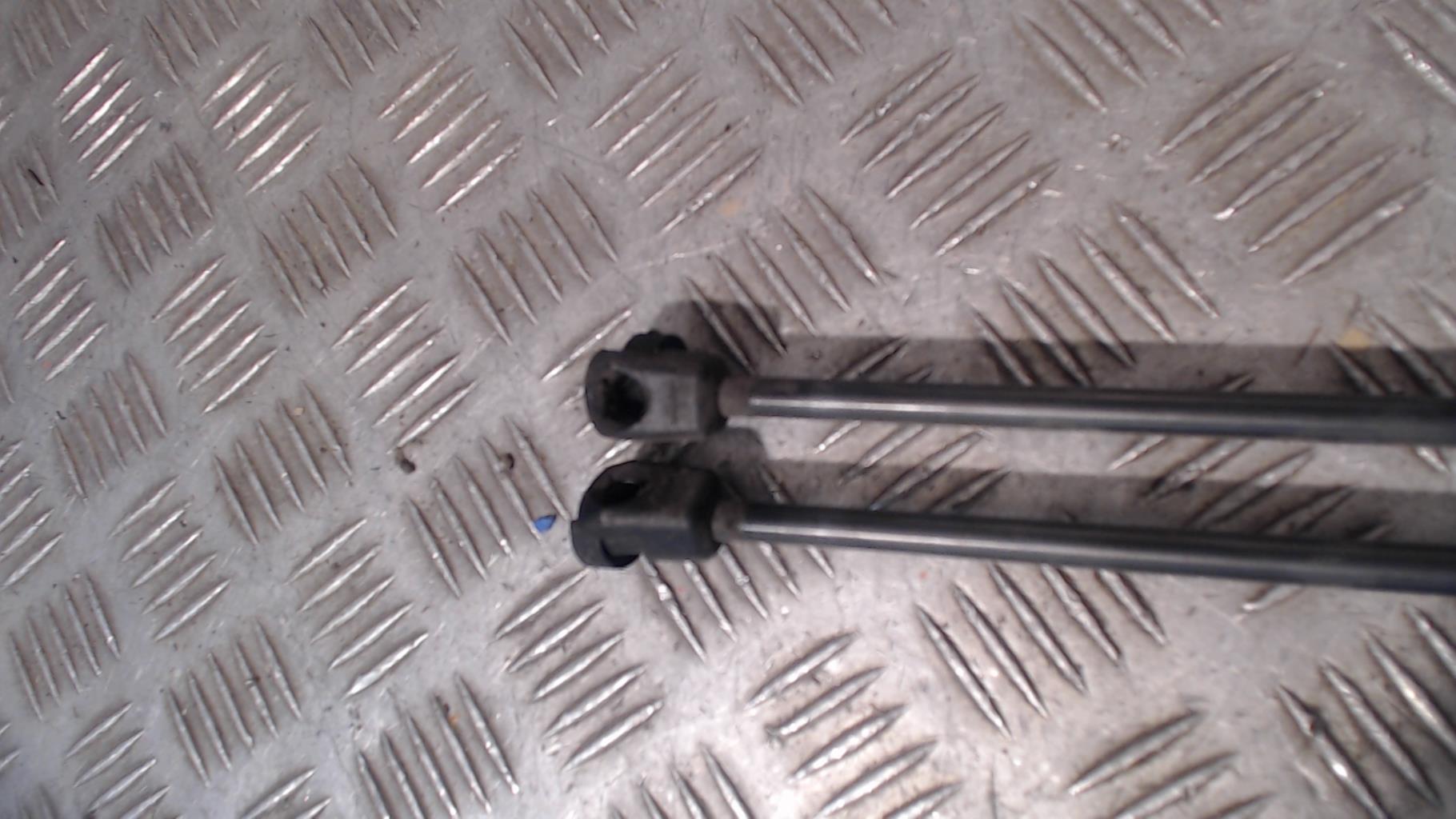 Molla a gas bagagliaio MERCEDES CLASSE A 176 PHASE 2  - 1