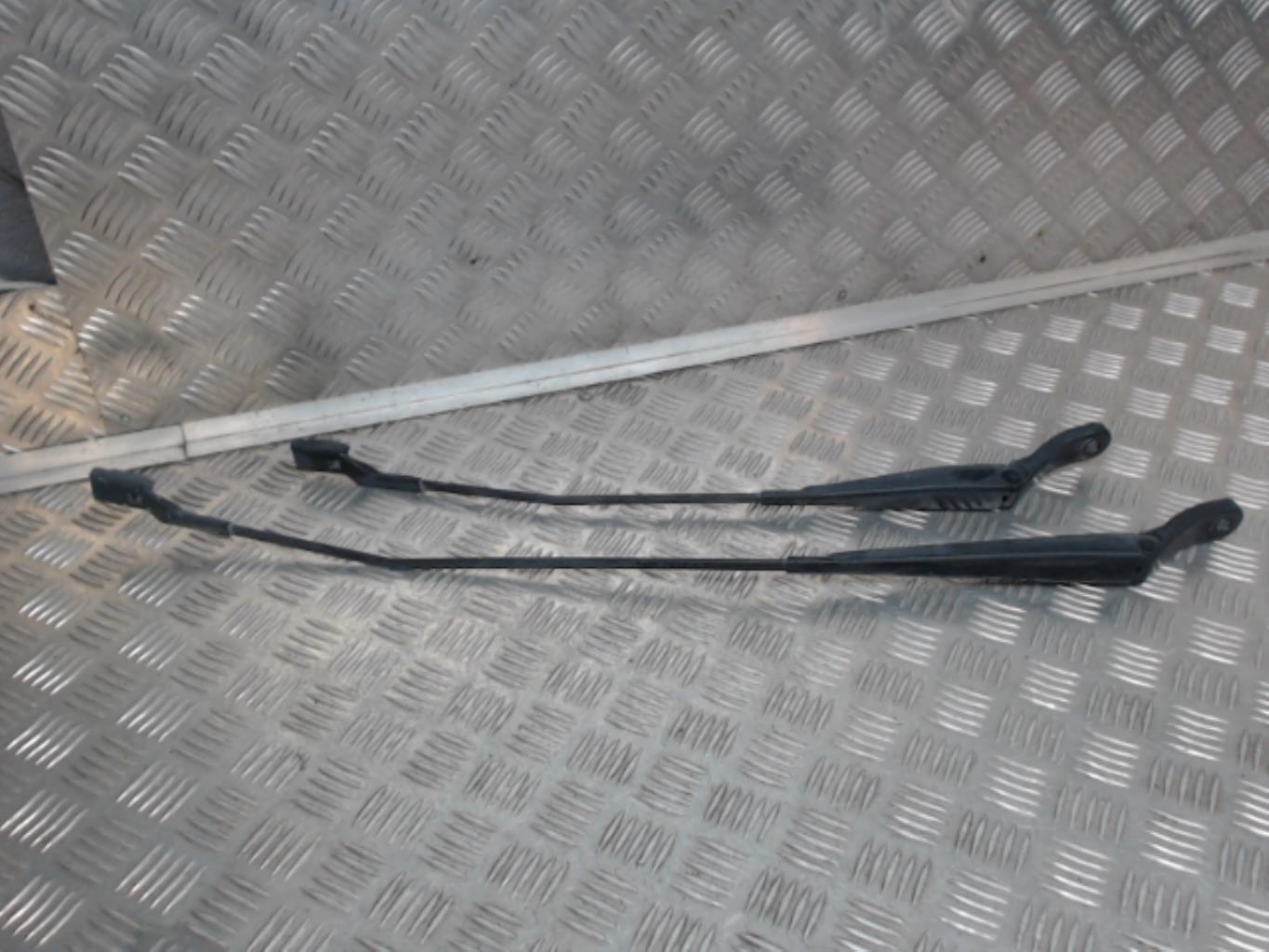 Braccio tergicristallo anteriore CITROEN BERLINGO 2 PHASE 2  - 1