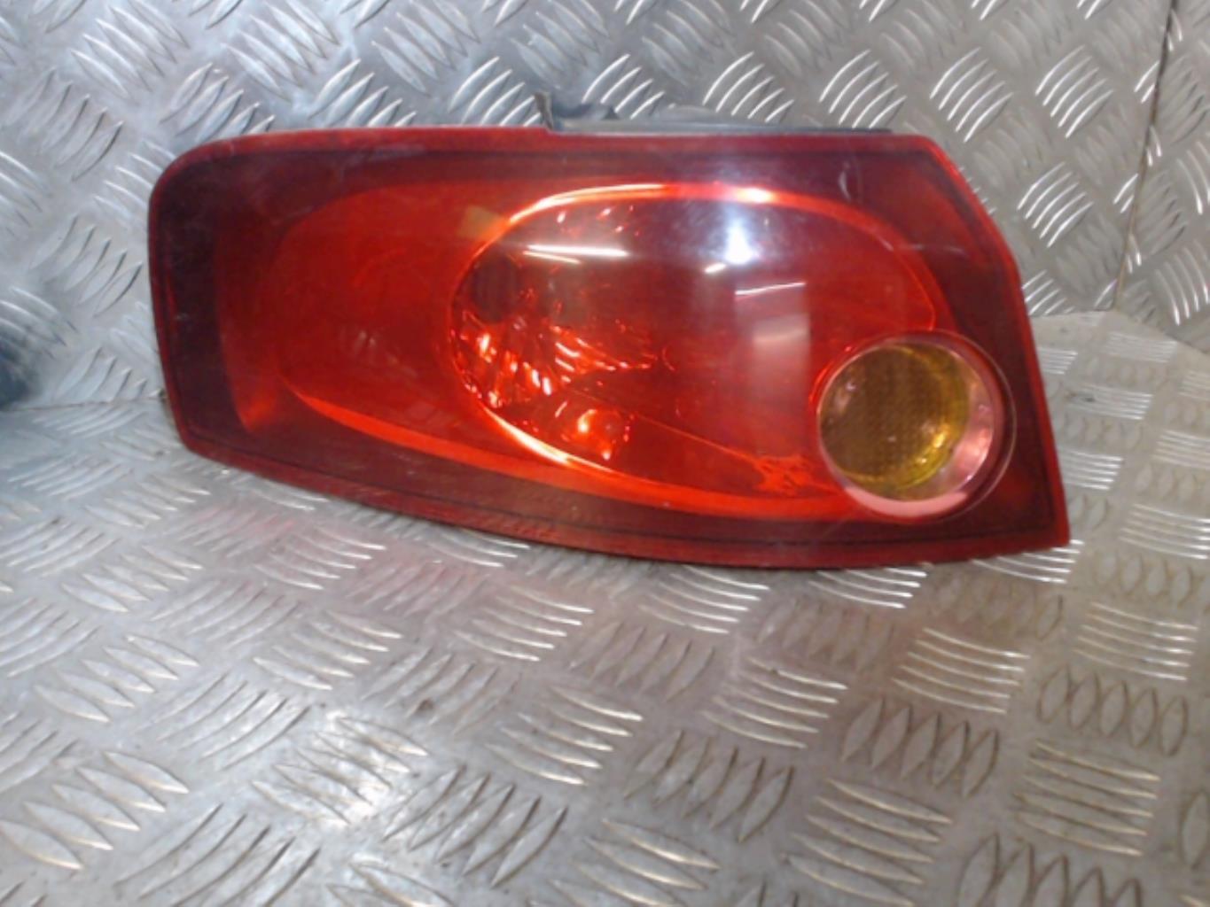 Fanale posteriore principale sinistro (luci) FIAT CROMA 2 PHASE 1 BREAK Diésel - 1