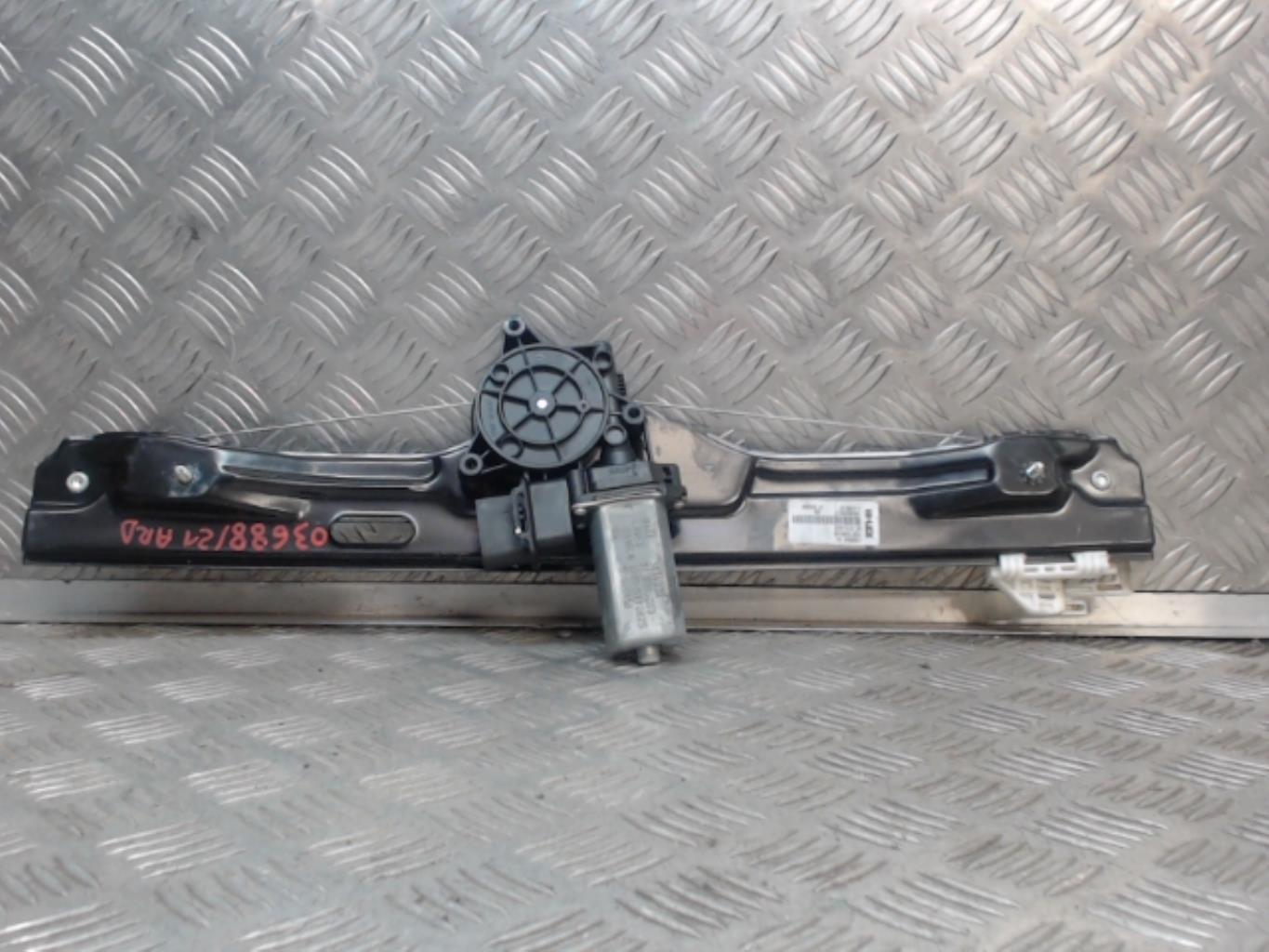 Alzacristalli manuale posteriore destro BMW SERIE 2 F46 GRAN TOURER PHASE 1 Diésel - 1