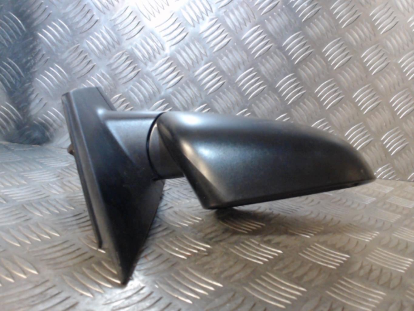 Specchietto retrovisore destro VOLKSWAGEN POLO 4 PHASE 1 Gasolina - 1