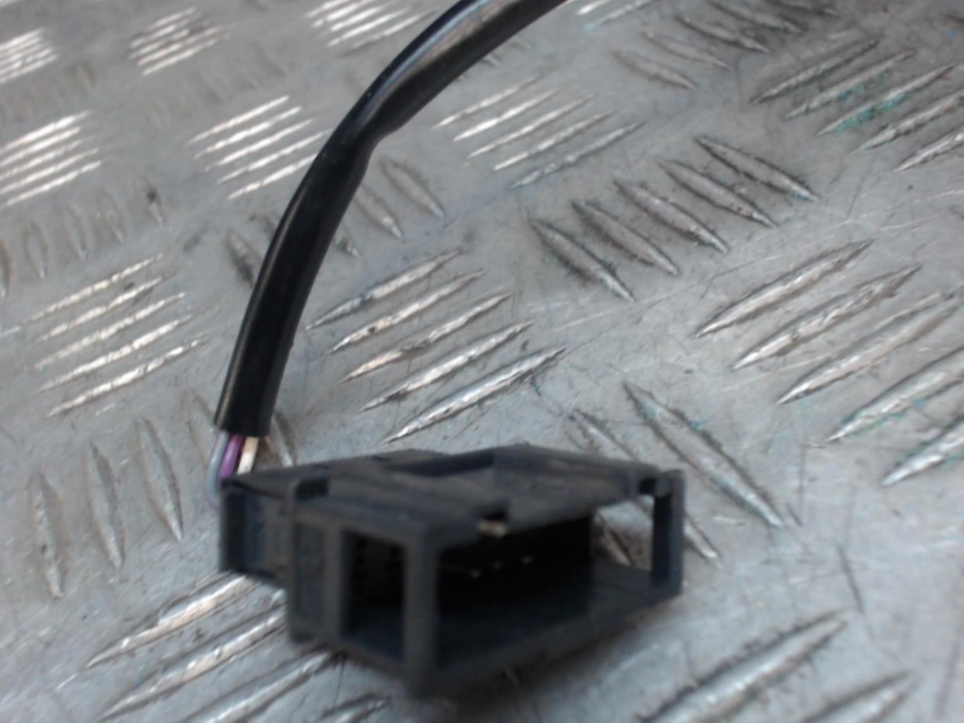 Specchietto retrovisore destro VOLKSWAGEN GOLF 4 Gasolina - 1