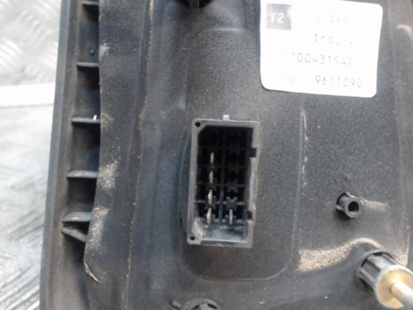 Retroviseur gauche RENAULT SCENIC 1 PHASE 2 Diesel - 1