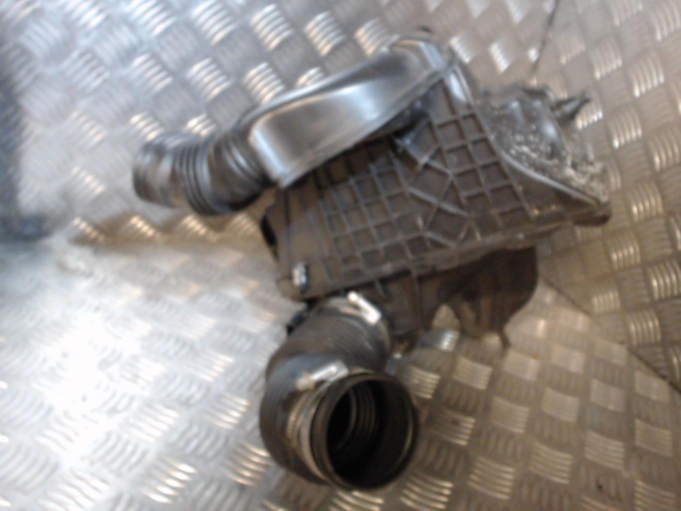 Boite a air RENAULT MEGANE 4 PHASE 1 Essence - 1