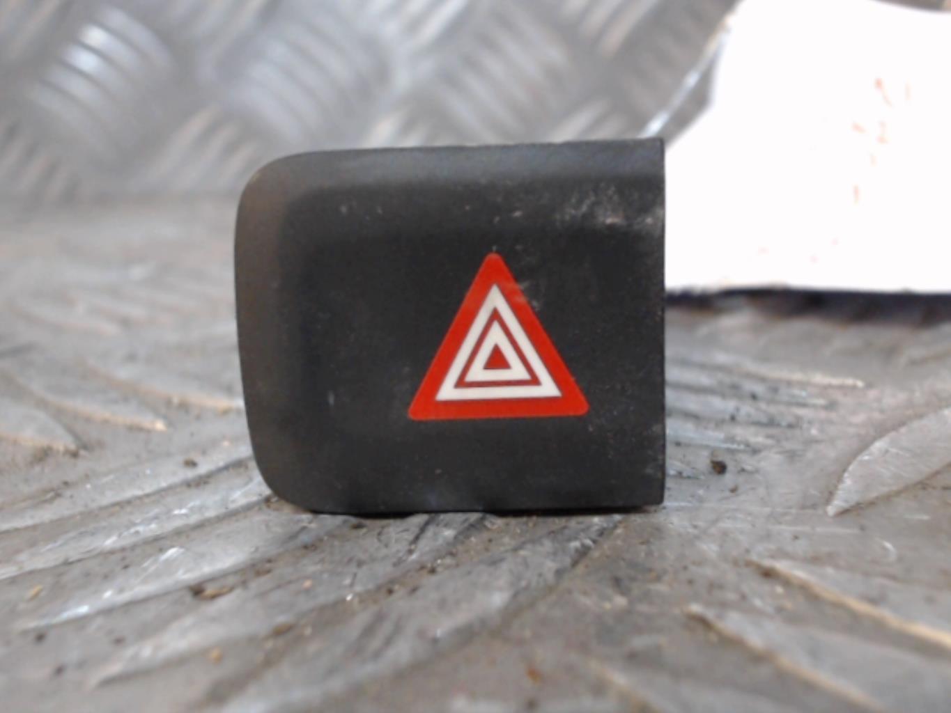 Interruttore luci emergenza CITROEN BERLINGO 3 M PHASE 1 Diésel - 1