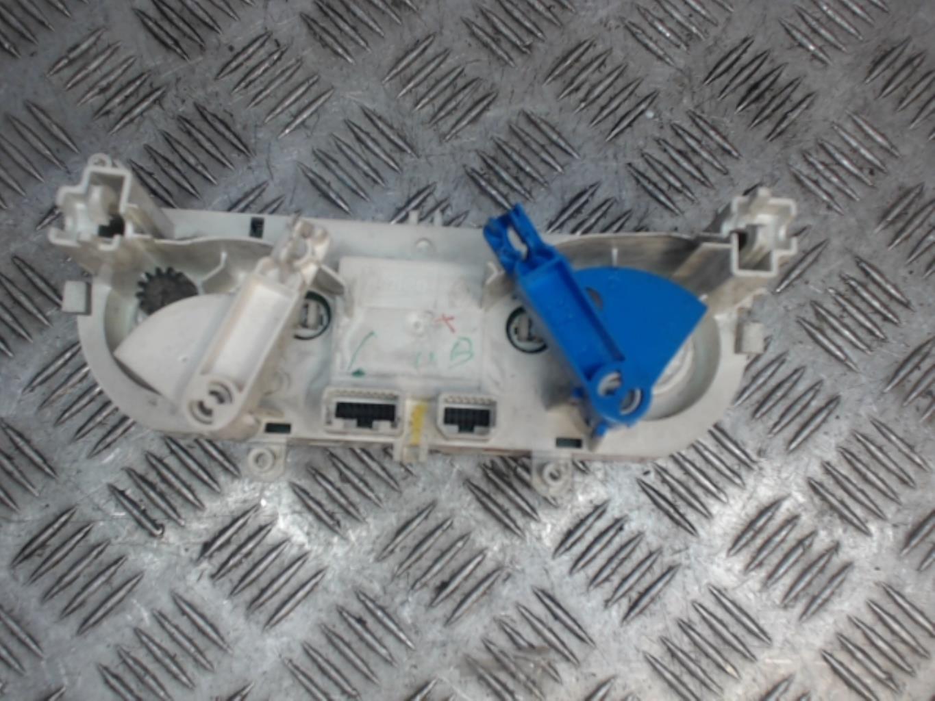 Commande chauffage RENAULT CLIO 4 PHASE 1 Diesel - 1