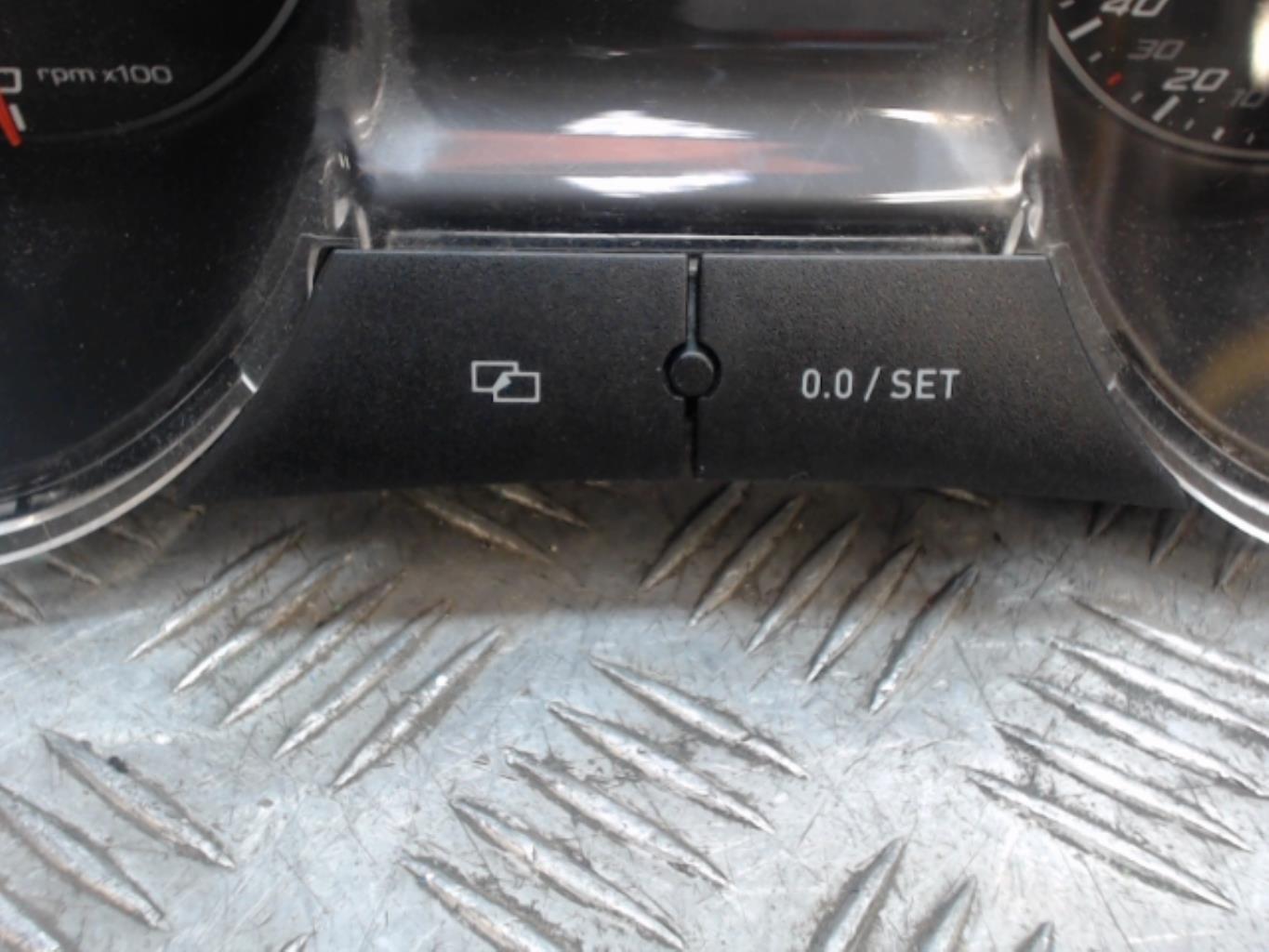 Compteur SEAT IBIZA 4 PHASE 2 Diesel - 1