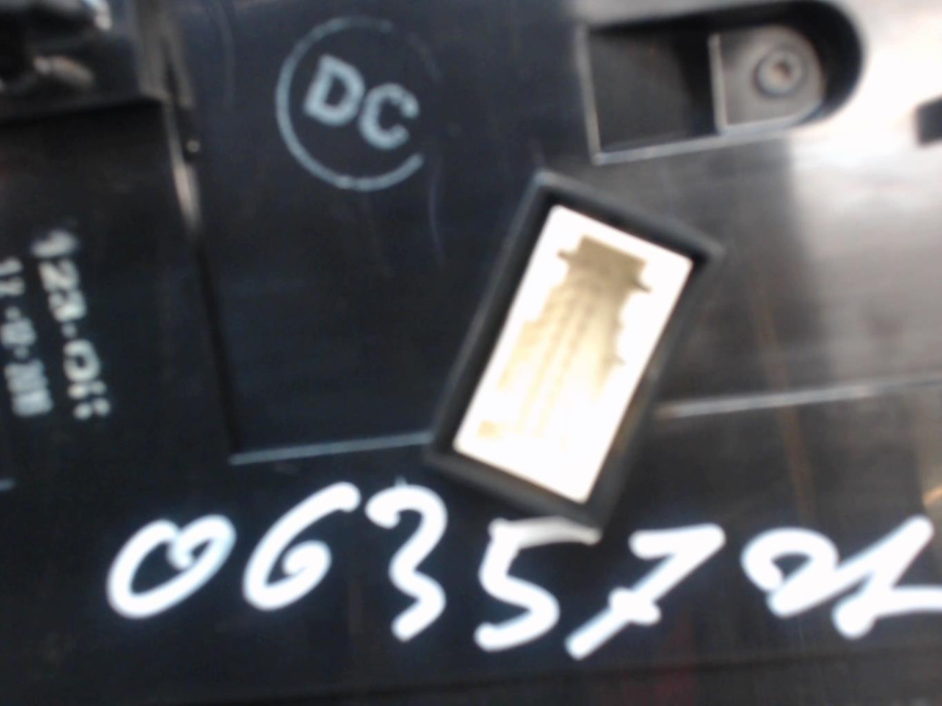 Compteur CITROEN C3 3 PHASE 1 Essence - 1