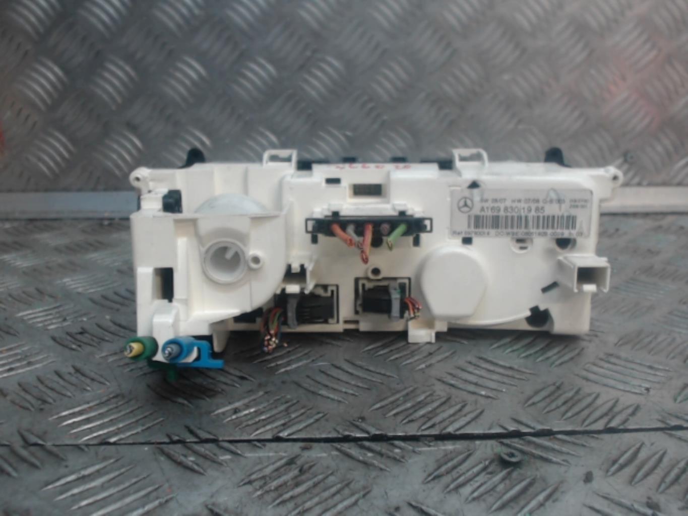 Commande chauffage MERCEDES CLASSE A 169 PHASE 2 Diesel - 1