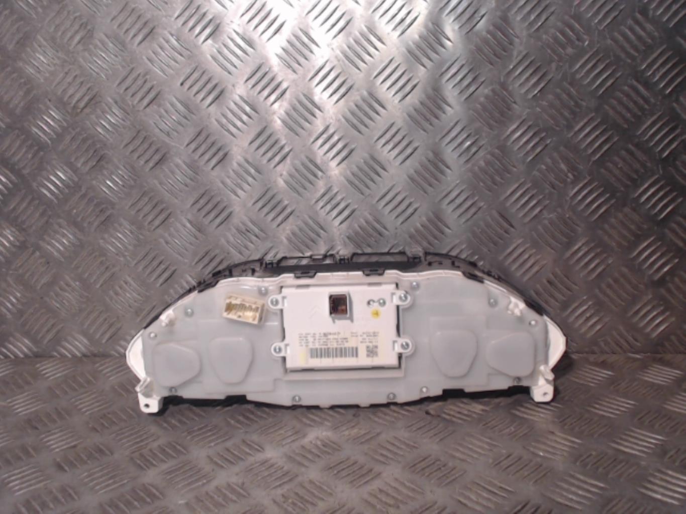 Compteur PEUGEOT 2008 1 PHASE 1 Essence - 1