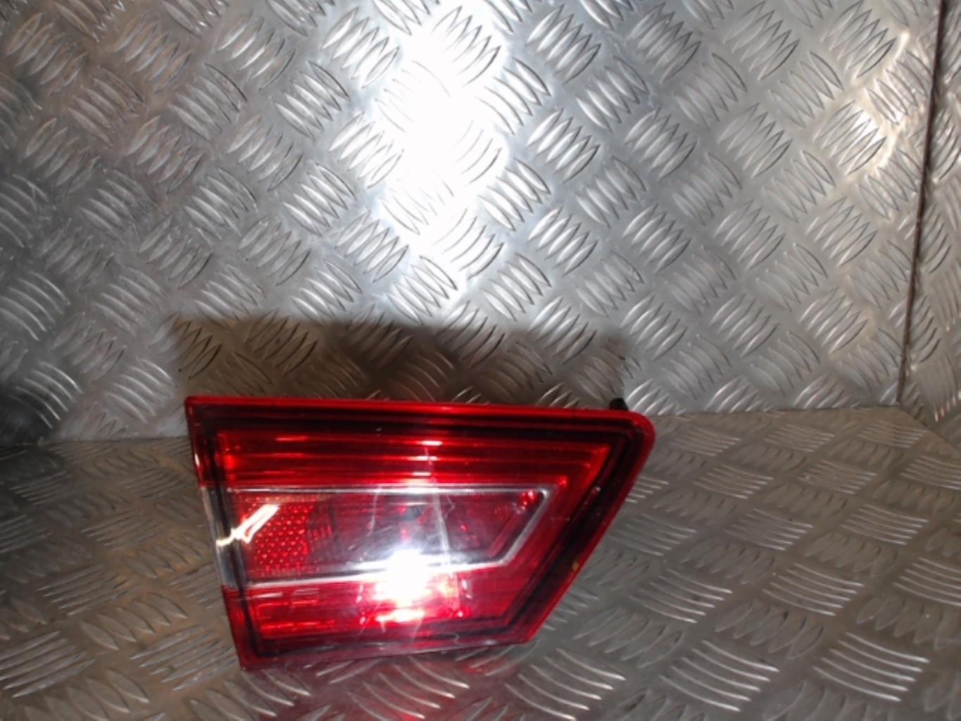 Feu arriere secondaire gauche (feux) RENAULT CLIO 4 PHASE 1  - 1