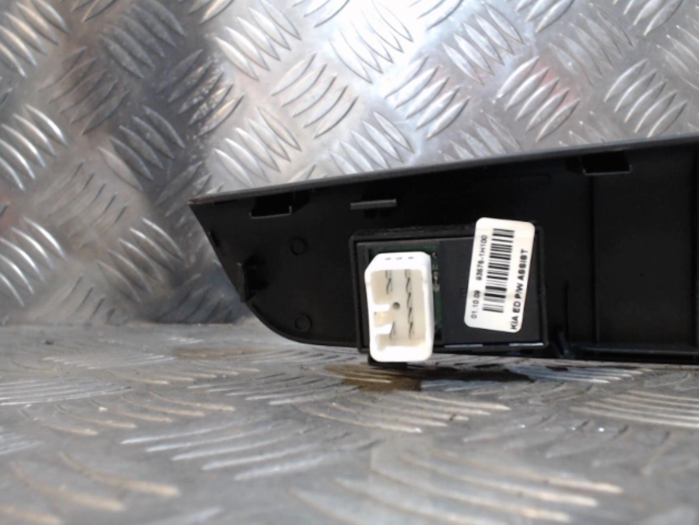 Interruttore lavacristalli anteriore destro KIA CEE-D 1 SPORT WAGON PHASE 2 BREAK Gasolina - 1