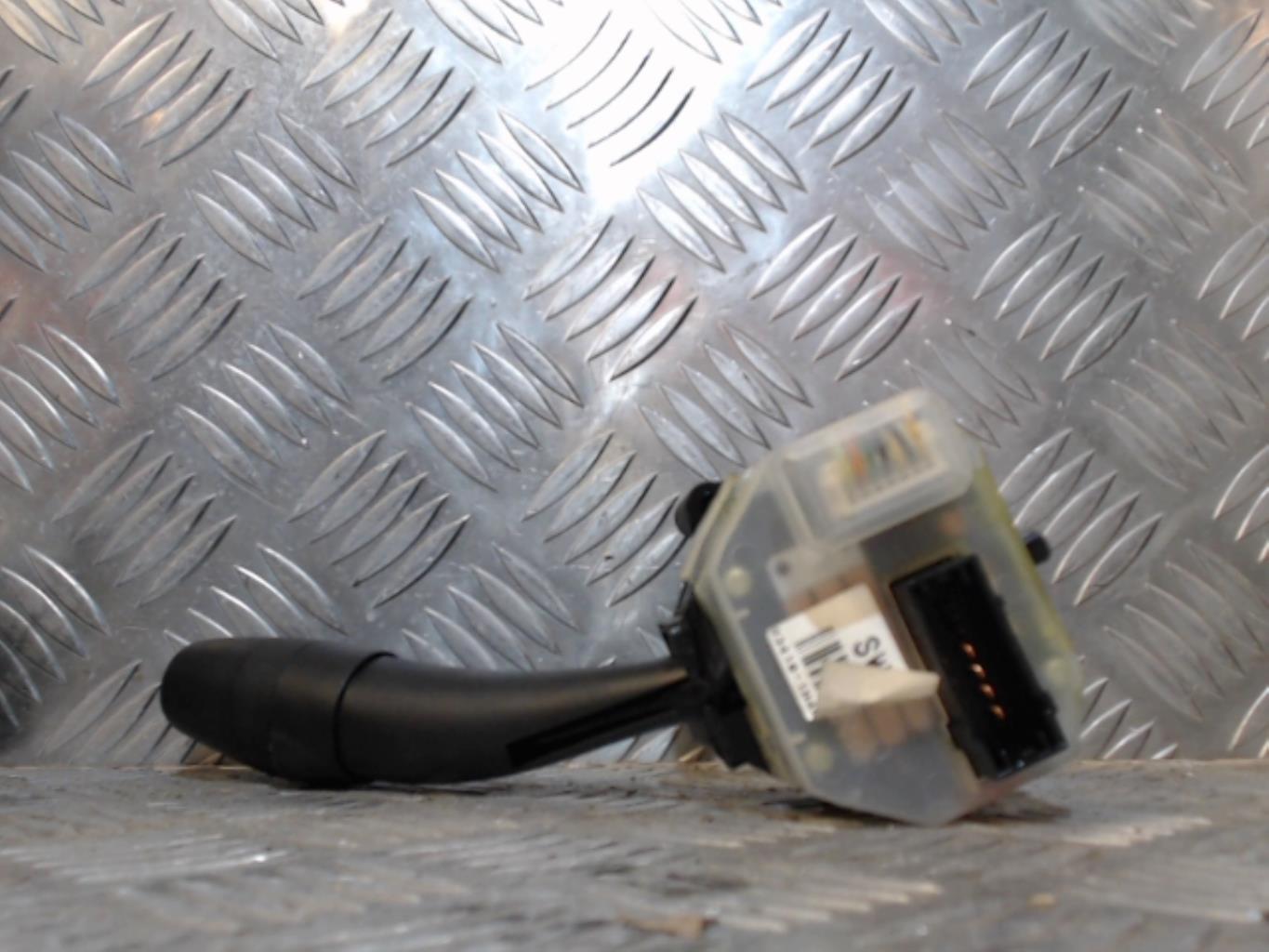 Commodo phare KIA CEE-D 1  - 1
