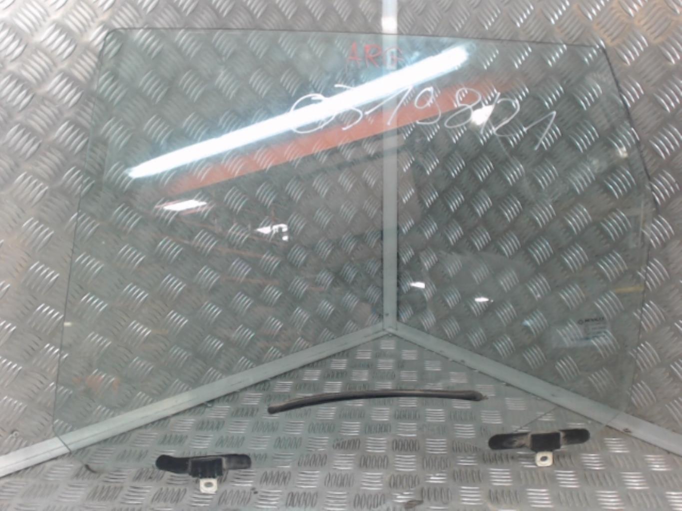Vetro posteriore sinistro RENAULT SCENIC 3 PHASE 1 Diésel - 1