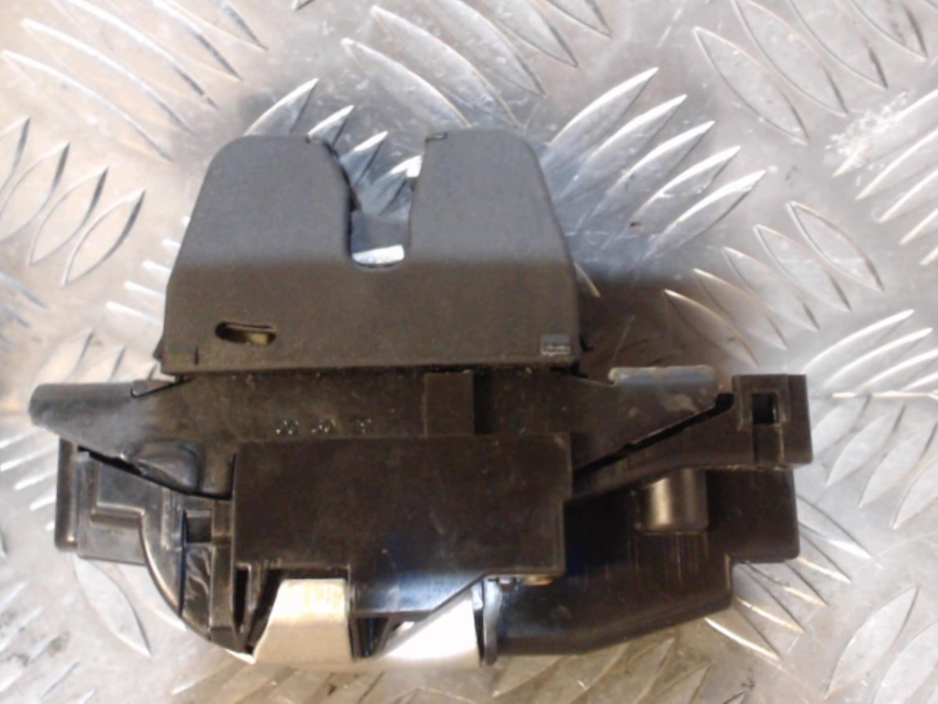 Fermeture centralisee coffre PEUGEOT 207 PHASE 2  - 1