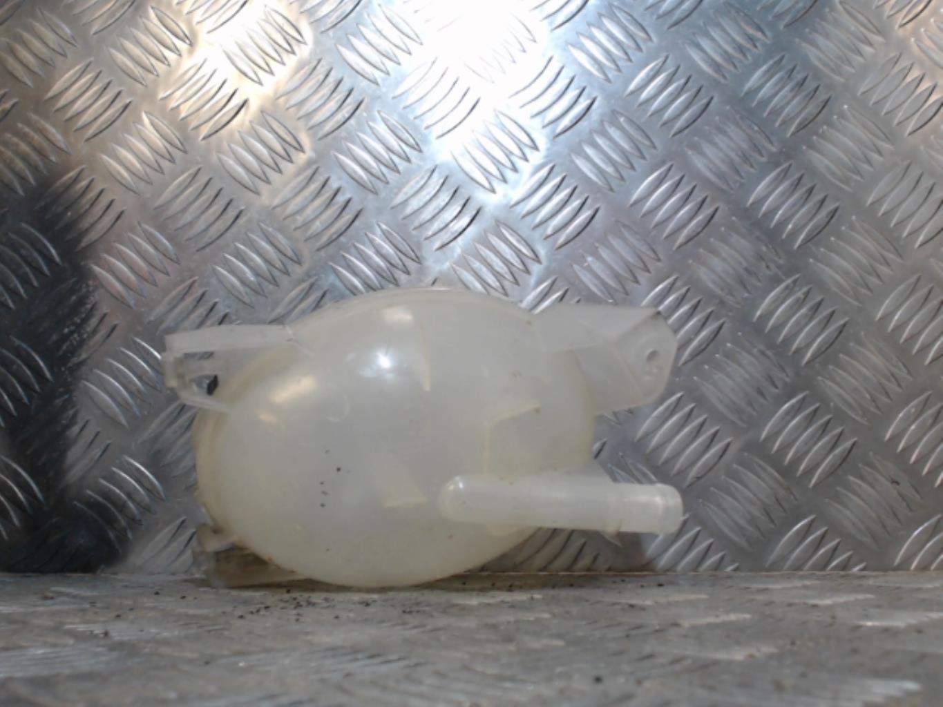 Vase d'expansion RENAULT CLIO 4 PHASE 1 Diesel - 1