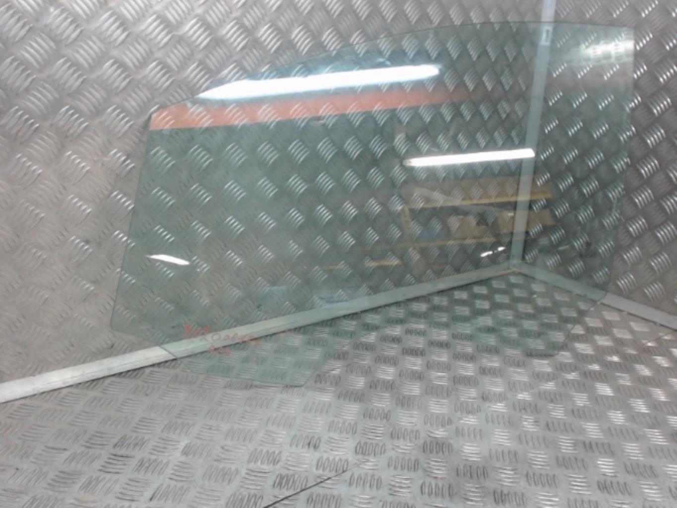 Vitre avant gauche FORD C-MAX 2 PHASE 2  - 1