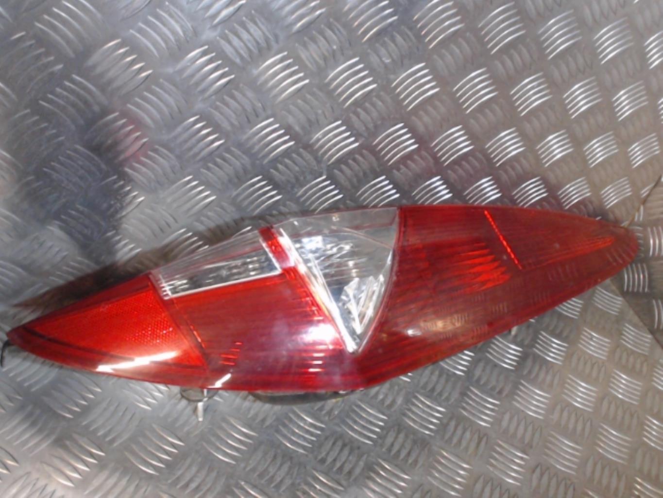 Fanale posteriore principale destro (luci) FIAT PUNTO 2 PHASE 2  - 1