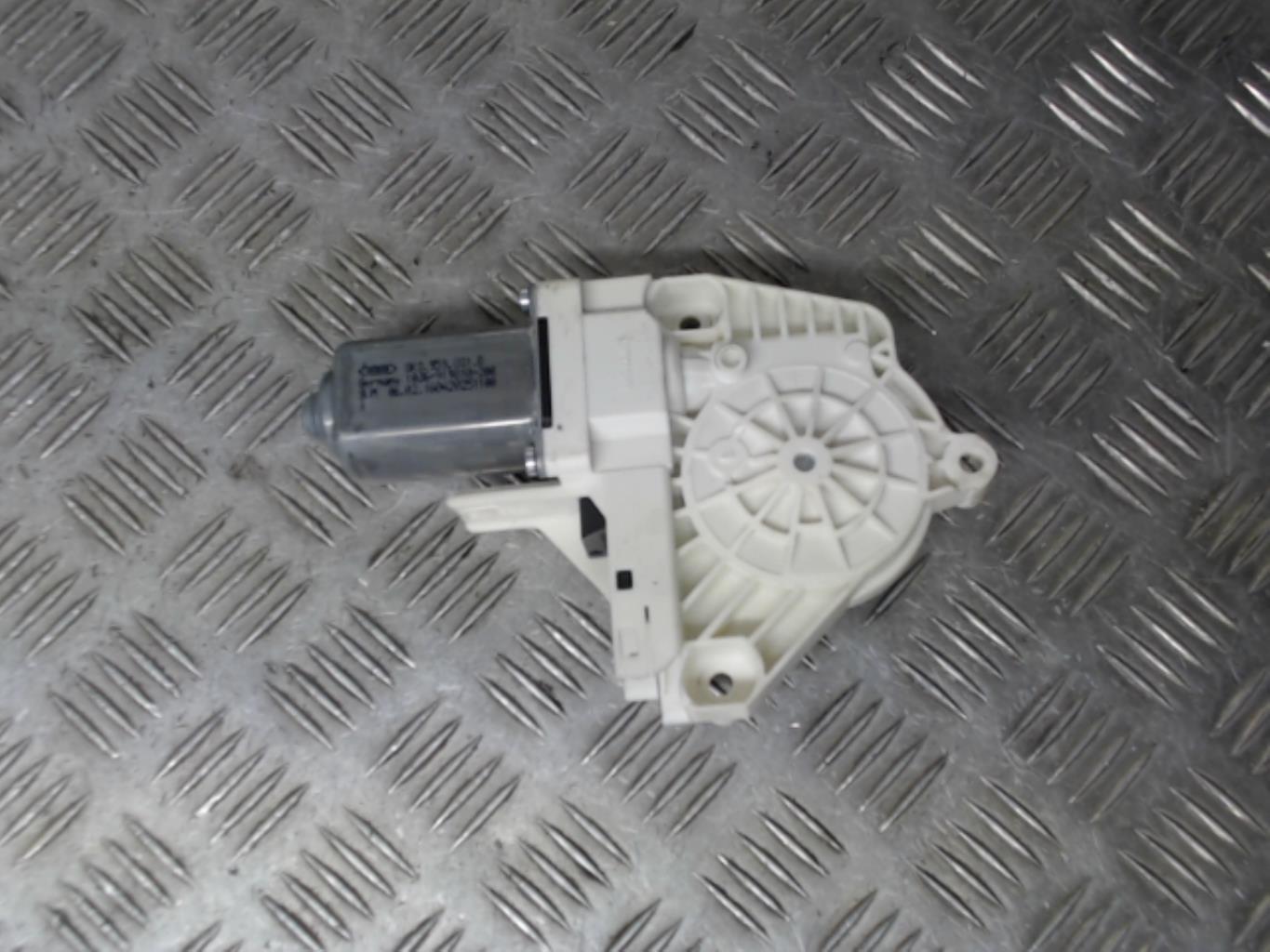 Motore alzacristalli anteriore sinistro AUDI A6 4 AVANT PHASE 2 BREAK  - 1