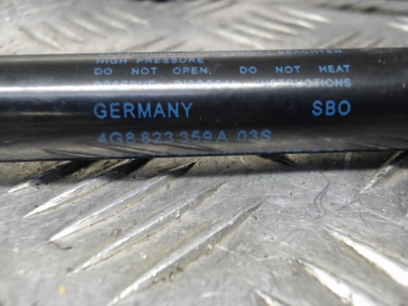 Verin de capot AUDI A6 4 AVANT PHASE 2 BREAK  - 1