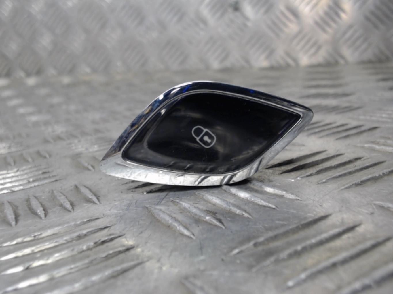 Bouton/Interrupteur CITROEN DS3 PHASE 1  - 1