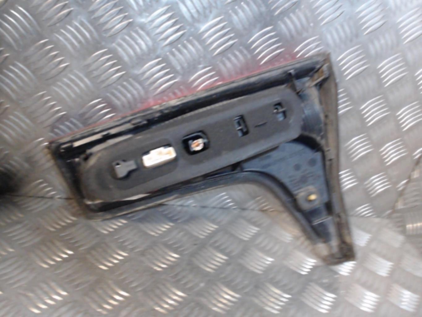 Feu arriere secondaire gauche (feux) CITROEN C5 1 PHASE 2 Diesel - 1