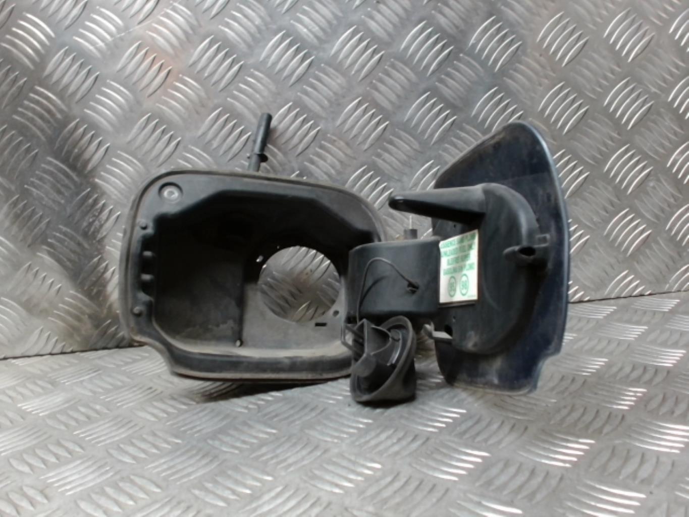 Trappe d'essence RENAULT CLIO 3 PHASE 1 Essence - 1