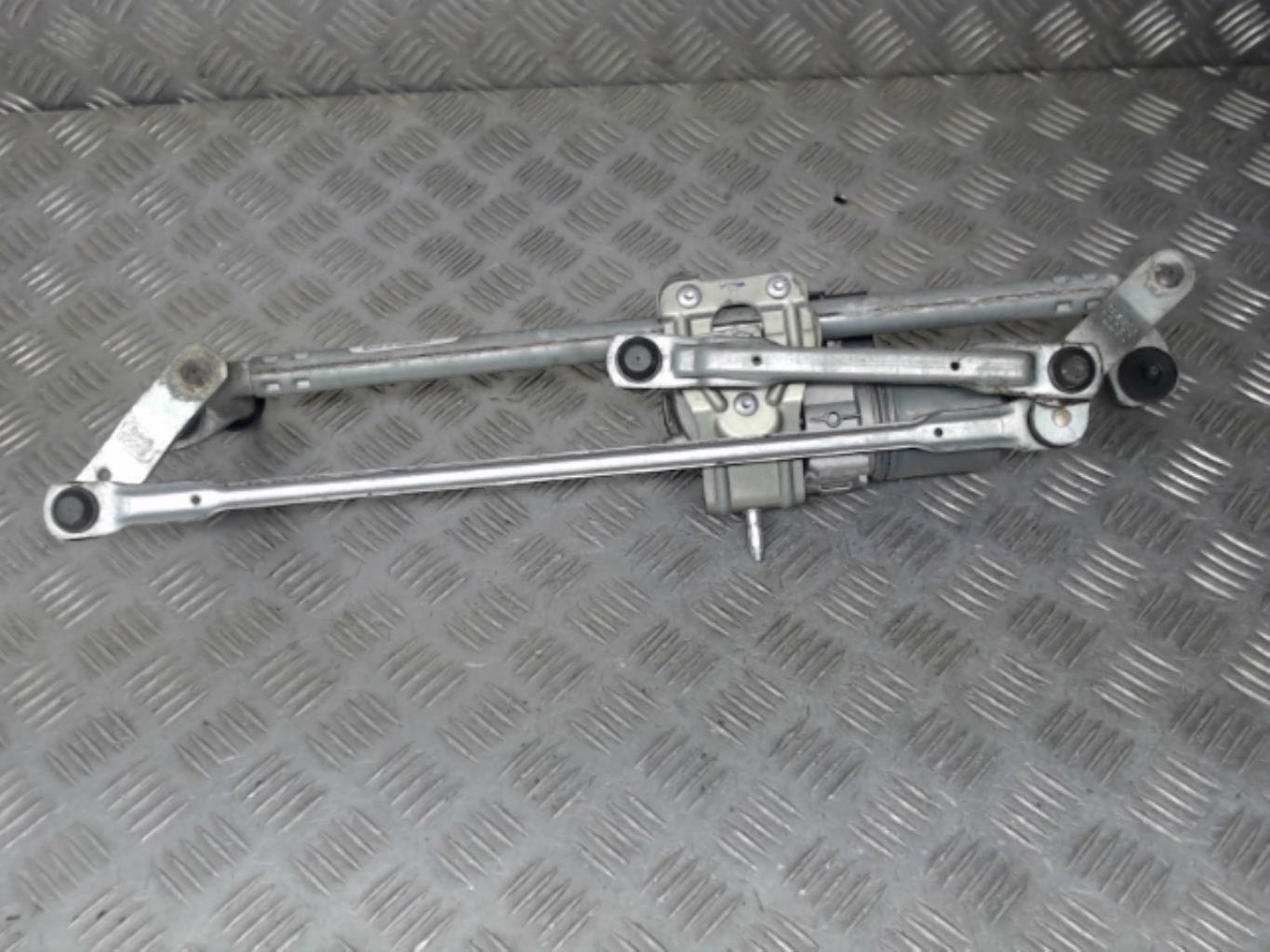 Motore tergicristallo anteriore VOLKSWAGEN SCIROCCO 3 PHASE 1 COUPE Gasolina - 1