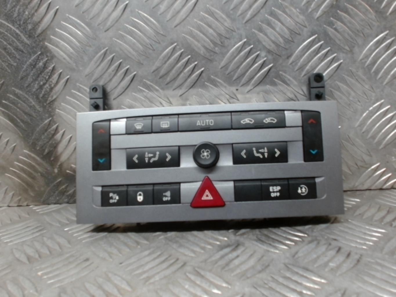 Commande chauffage PEUGEOT 407 PHASE 1 BREAK Diesel - 1